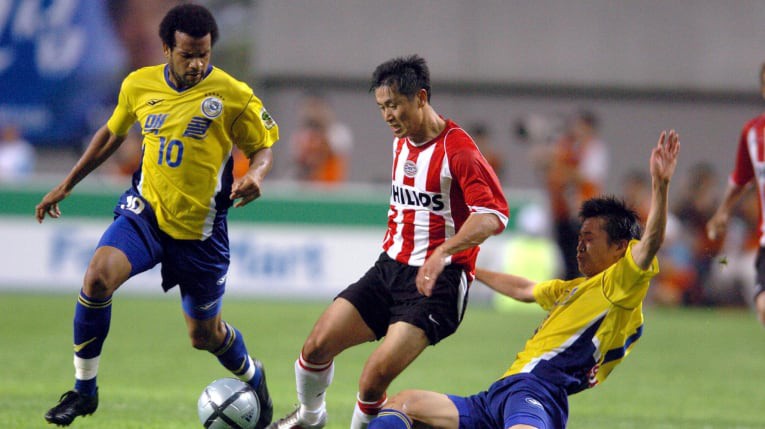 nhung cau thu chau a thanh cong nhat tai giai vdqg ha lan hinh 9