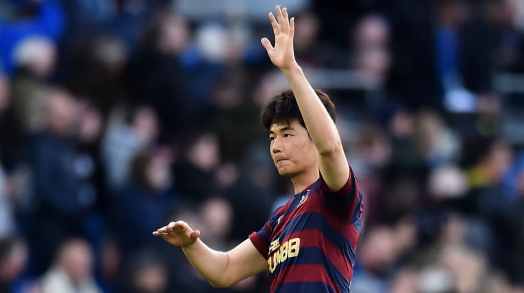 top 10 cau thu chau a thanh cong nhat tai premier league hinh 7