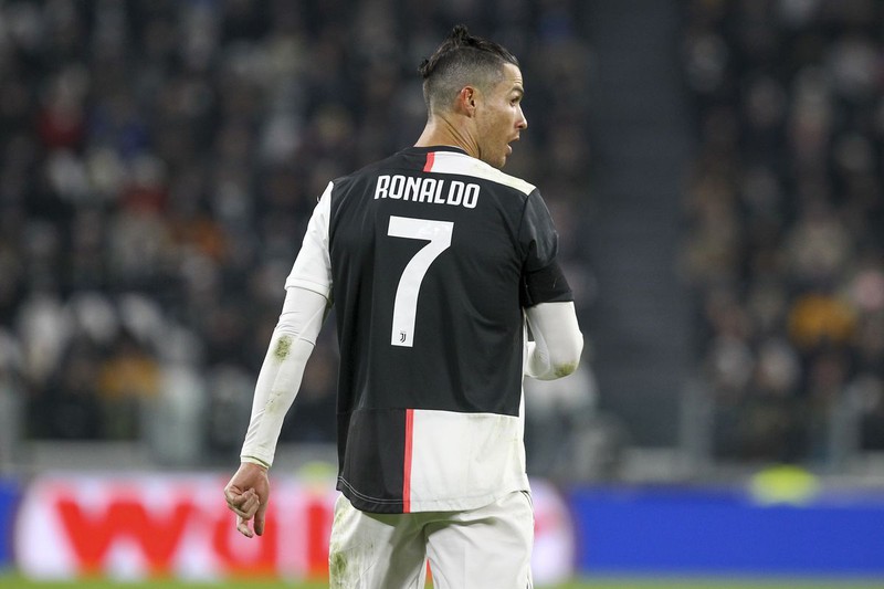 doi hinh du kien bologna - juventus: cristiano ronaldo da cap paulo dybala hinh 10
