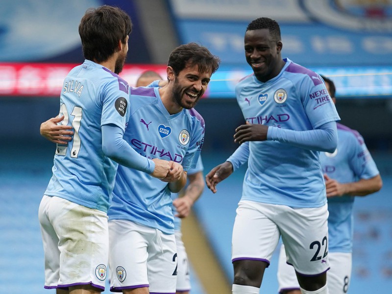 toan canh man city 2-1 bournemouth: niem vui nhan doi hinh 9