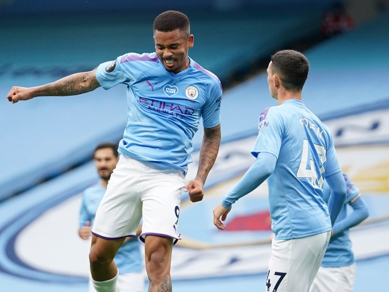 toan canh man city 2-1 bournemouth: niem vui nhan doi hinh 4