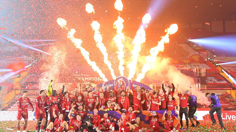 can canh: liverpool nang cup vo dich premier league sau 30 nam cho doi hinh 1
