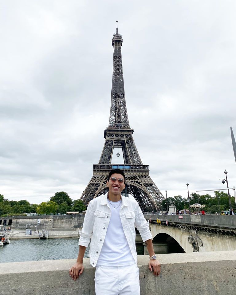 doan van hau sang italia du lich, toi tham dai ban doanh juventus hinh 6
