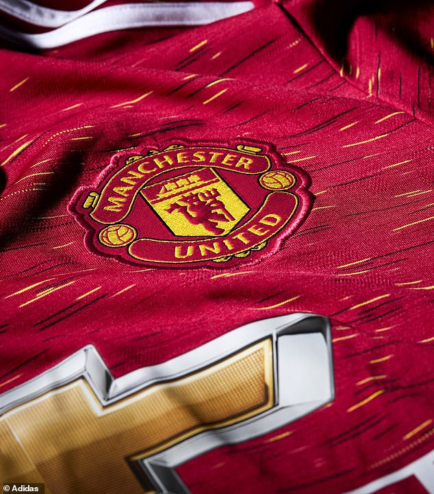 mu se su dung mau ao dau moi trong ngay europa league tro lai hinh 3
