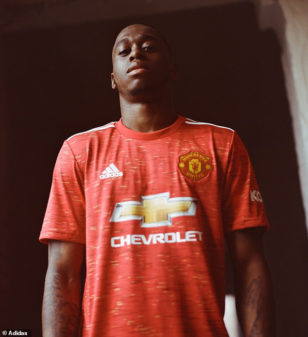 mu se su dung mau ao dau moi trong ngay europa league tro lai hinh 6