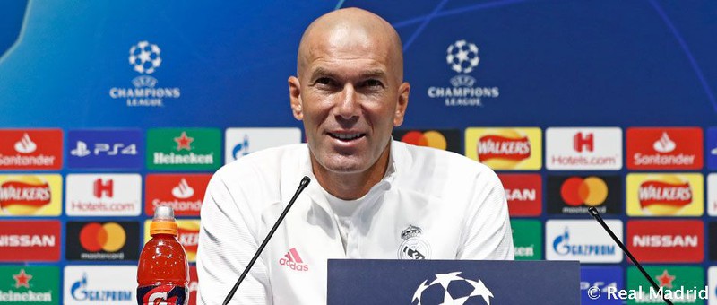 zinedine zidane: real madrid se da mot tran de doi truoc man city hinh 1