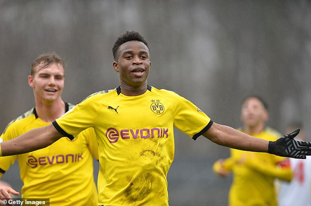 erling haaland nga mu thanh phuc "than dong" 15 tuoi cua dortmund hinh 4