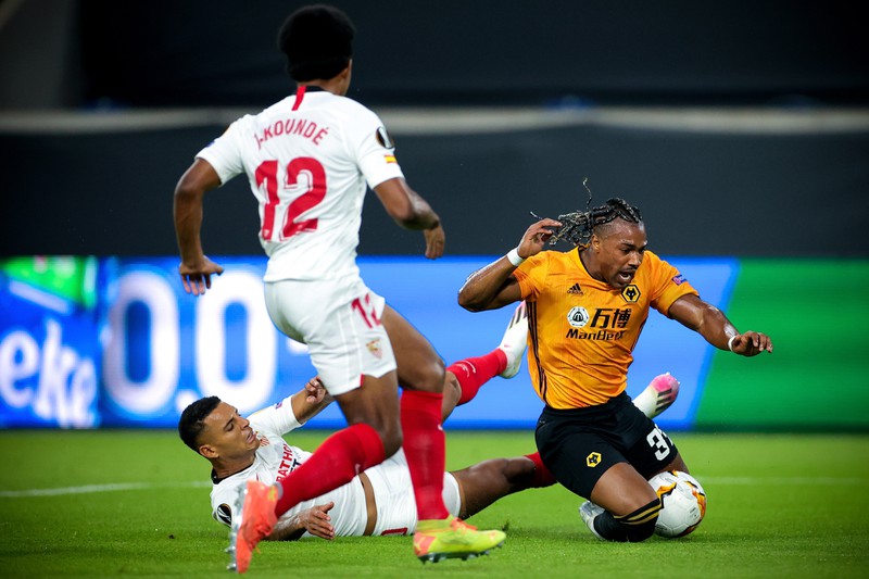 trai nghiem kinh hoang cua 2 hau ve sevilla khi chay dua voi adama traore hinh 6