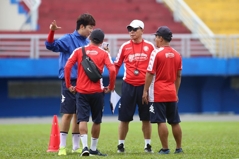 cap ngoai binh tien ty cua tphcm no luc ghi diem voi hlv chung hae seong hinh 1
