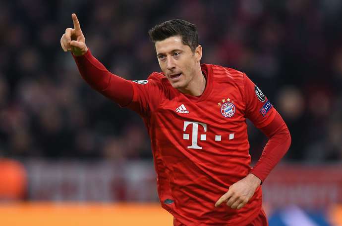 robert lewandowski va top 10 ban hop dong chuyen nhuong tu do thanh cong nhat hinh 10
