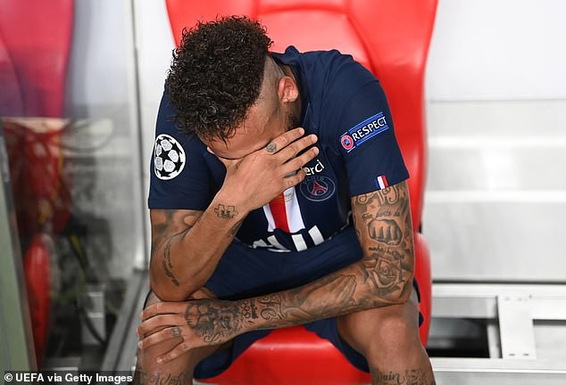 neymar khoc nhu mua sau that bai o chung ket champions league hinh 2
