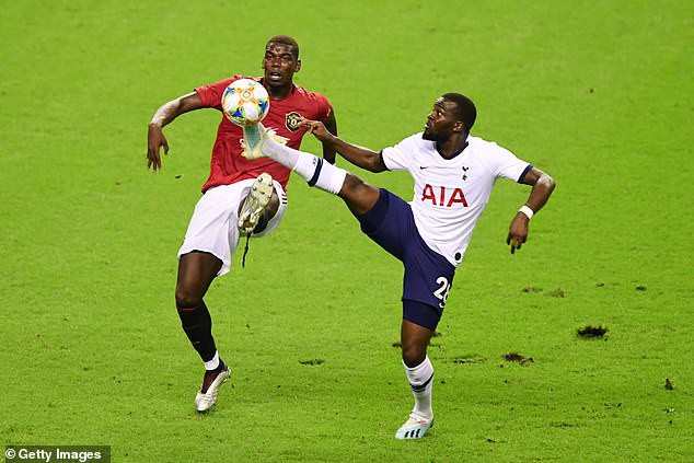 paul pogba mac covid-19, phai rut lui trong dot tap trung dt phap hinh 1