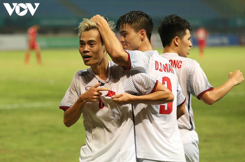 ngay nay nam xua: van toan dua olympic viet nam vao ban ket asiad 2018 hinh 1