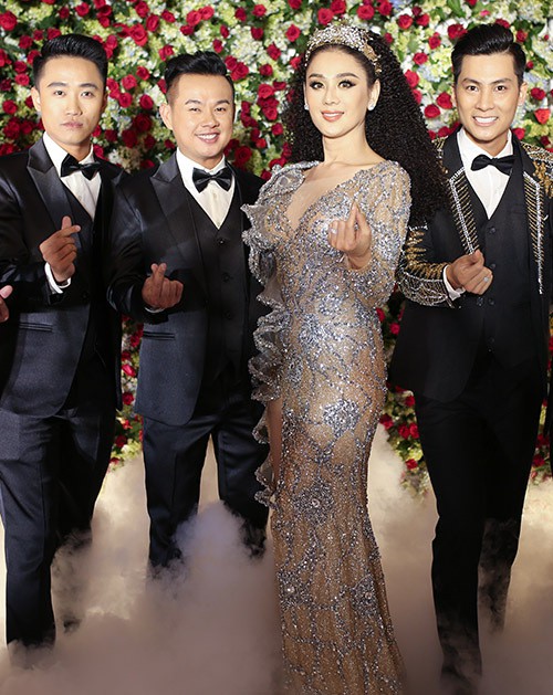 chuyen showbiz: phan hien tiet lo ly do khong muon khanh thi de them hinh 6
