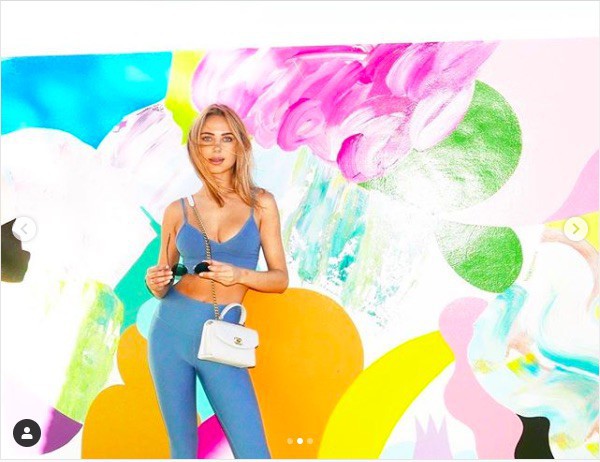 kimberley garner khoe dang dep nhu tac tuong voi bikini 2 manh hinh 4