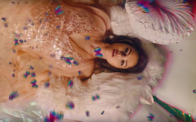 album "rare" cua selena gomez dan dau bang xep hang billboard 200 hinh 1