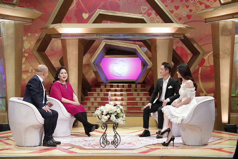 bien co dang sau hon nhan hanh phuc cua ca si dang khoi va thuy anh hinh 3