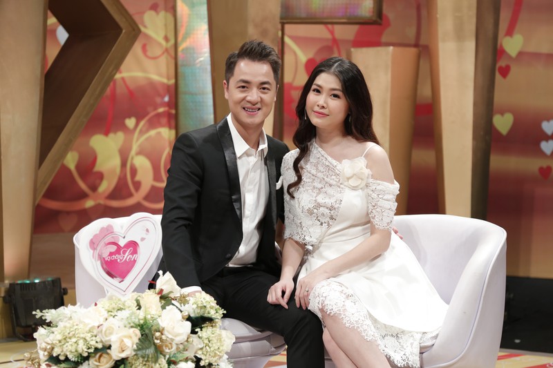 bien co dang sau hon nhan hanh phuc cua ca si dang khoi va thuy anh hinh 1