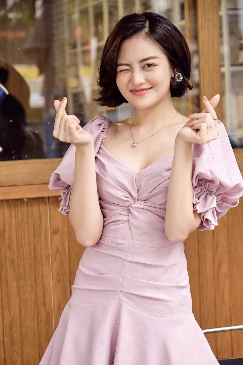 fan deo khau trang offline mung sinh nhat thuy anh giua mua dich hinh 1