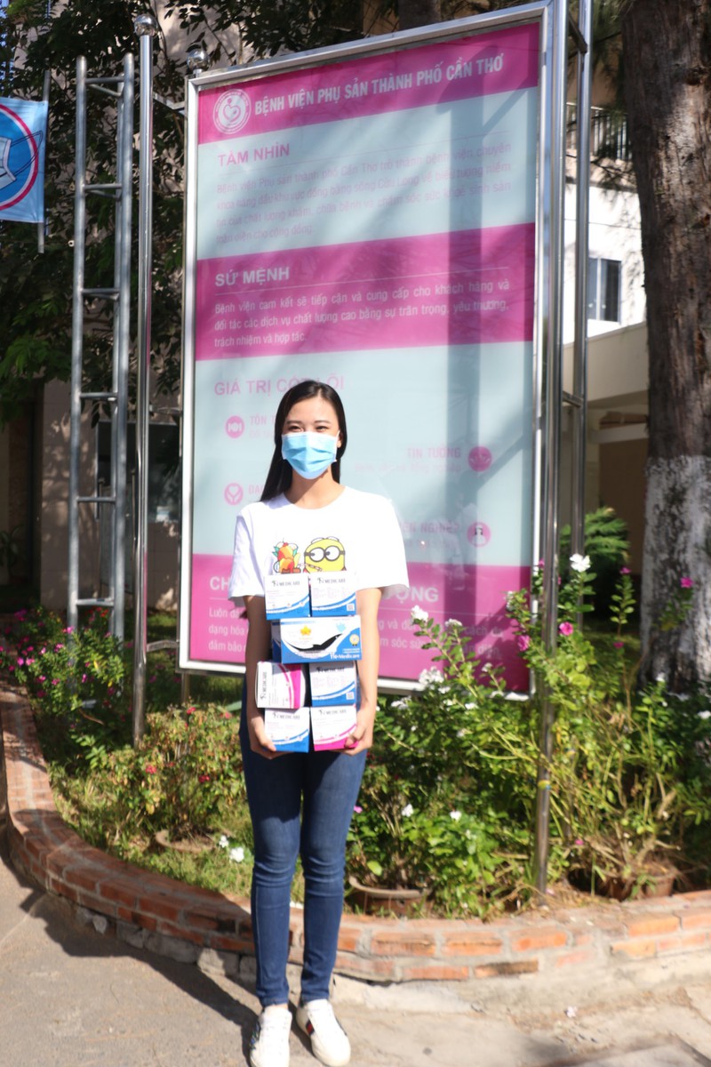 a hau kim duyen phat khau trang y te mien phi tai benh vien o can tho hinh 10