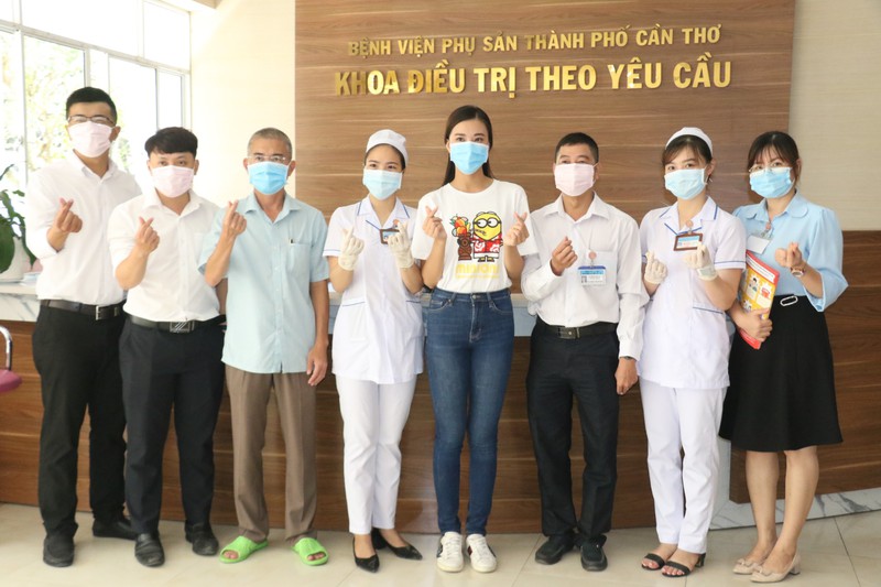 a hau kim duyen phat khau trang y te mien phi tai benh vien o can tho hinh 12
