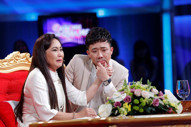 chuyen showbiz: he lo hinh anh hiem hoi trong dam cuoi toc tien hinh 5