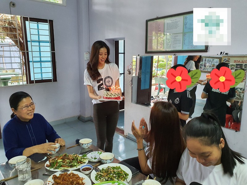 hoa hau khanh van dong hanh bao ve tre em bi xam hai o viet nam hinh 5