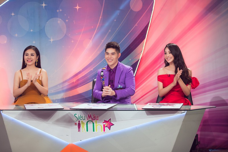 hoa hau tieu vy rang ro khi lan dau ngoi ghe giam khao "sieu mau nhi" hinh 5