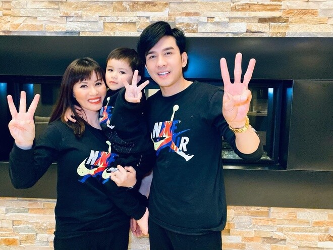sao viet o nuoc ngoai tat bat chong troi voi covid-19 hinh 1