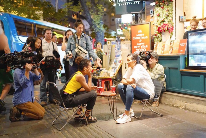 h'hen nie chia se giao duc nu sinh viet nam cung youtuber liza koshy hinh 3