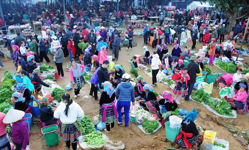 quyen ru cho phien san thang o lai chau hinh 1