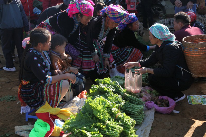 quyen ru cho phien san thang o lai chau hinh 13