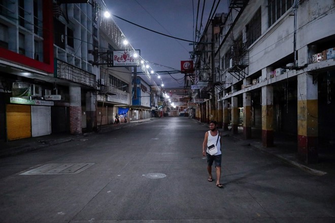 12 bac sy tu vong trong cuoc chien voi dai dich covid-19 tai philippines hinh 1