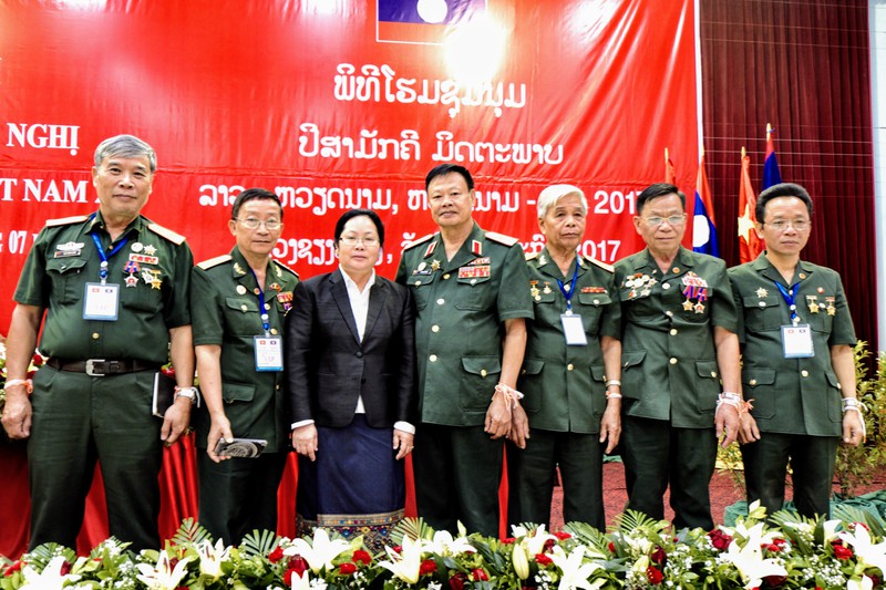 "nhin da quy thon thuc nho khi xua" hinh 2