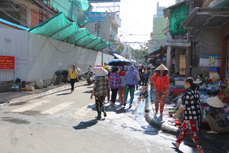 ba ria- vung tau thi diem thu phi su dung via he, long duong hinh 1