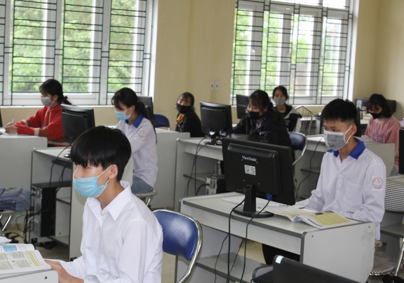 anh: hoc sinh yen bai hao hung tro lai lop hoc sau ky nghi dai hinh 13
