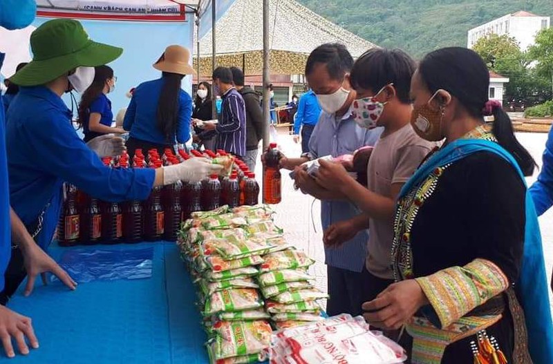 anh: gian hang 0 dong o lai chau, noi dai yeu thuong hinh 1