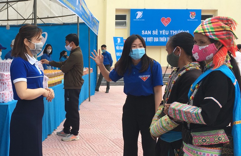 anh: gian hang 0 dong o lai chau, noi dai yeu thuong hinh 9