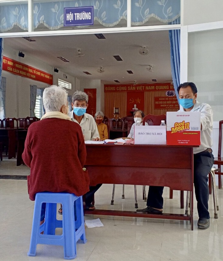 hau giang cap tien ho tro cho nguoi co cong, doi tuong bao tro xa hoi hinh 1