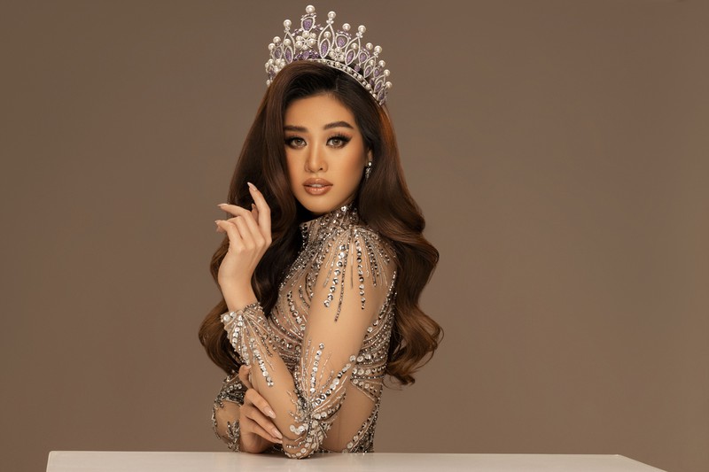 hoa hau khanh van khoe ve quyen ru trong bo anh beauty queen moi hinh 10