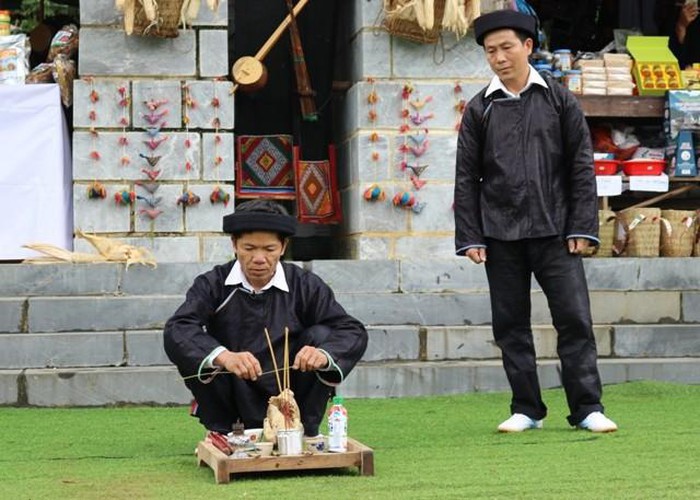 dieu mua trong cua dong bao giay o tinh ha giang hinh 1