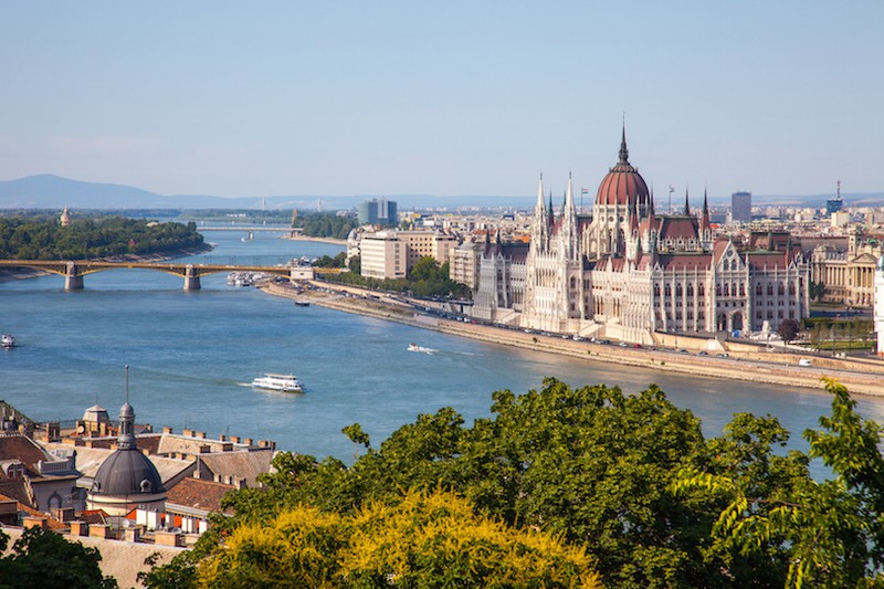 hungary va bulgaria len phuong an mo cua du lich trong mua he 2020 hinh 1