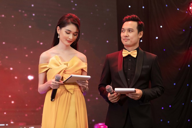 a hau thuy dung cham chi di lam trong ngay sinh nhat hinh 6