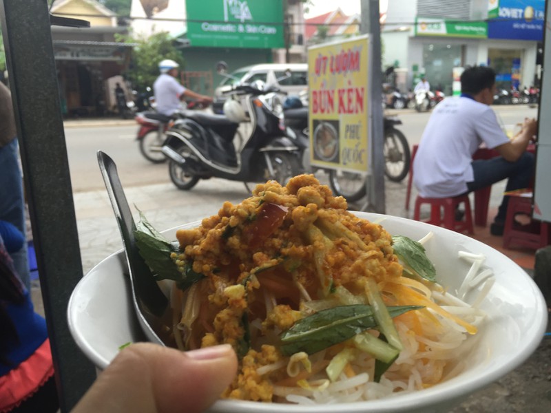du lich phu quoc dung quen thuong thuc mon bun ken hinh 2