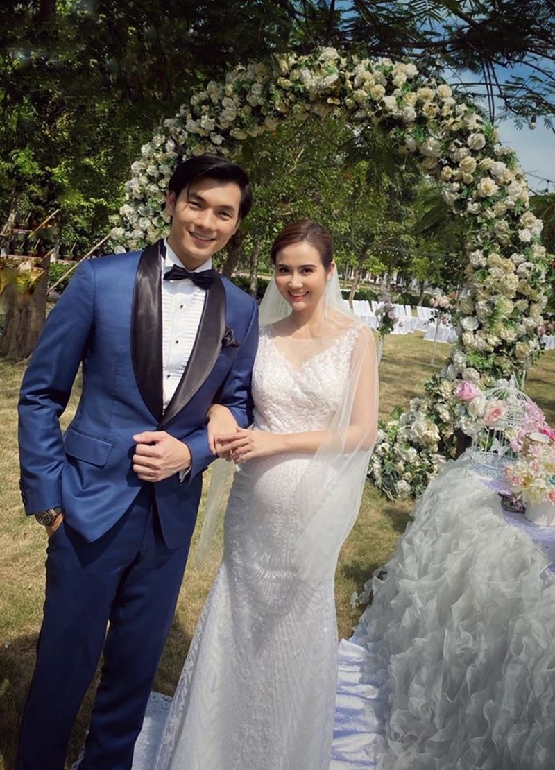 chuyen showbiz: van hugo va chong sap cuoi hen ho lang man ben bo bien hinh 8