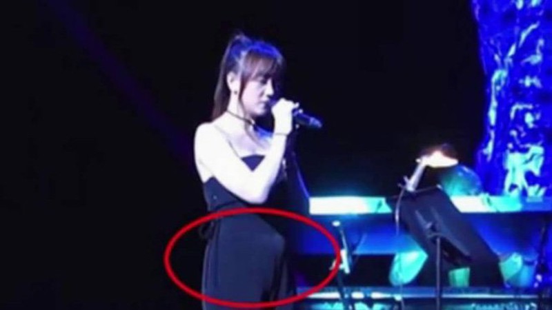 chuyen showbiz: lo anh qua khu "khong nhu mo" cua ban trai huong giang hinh 7