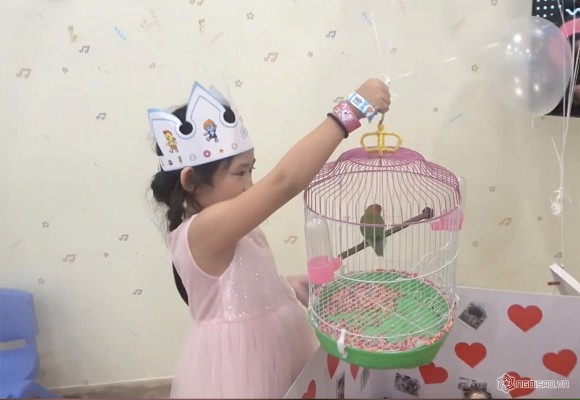 chuyen showbiz: vo cuong do la khoe khoanh khac ngot ngao cua con gai cung hinh 5