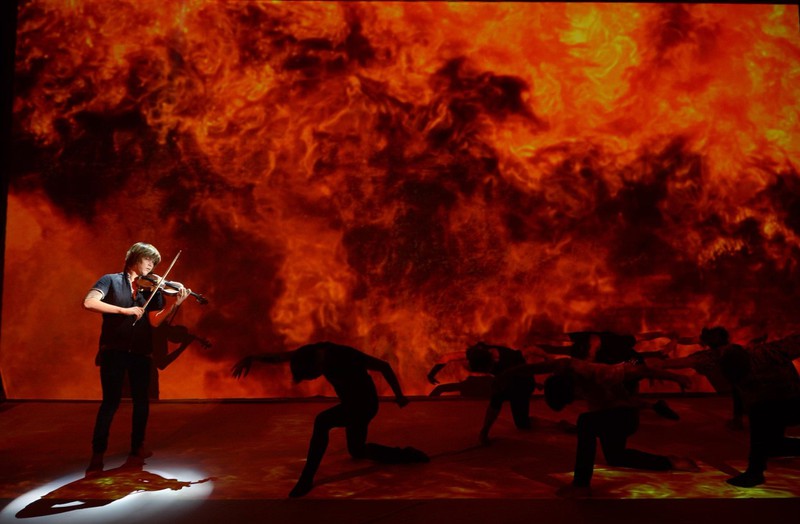nghe si violin anh tu: "dieu may man nhat la toi co vo cung nghe" hinh 2