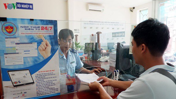 tphcm thu ngan sach vuot chi tieu nho dot pha cai cach hanh chinh hinh 2