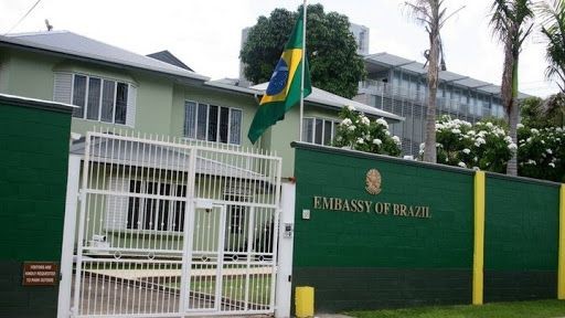 brazil rut nhan vien ngoai giao khoi venezuela hinh 1